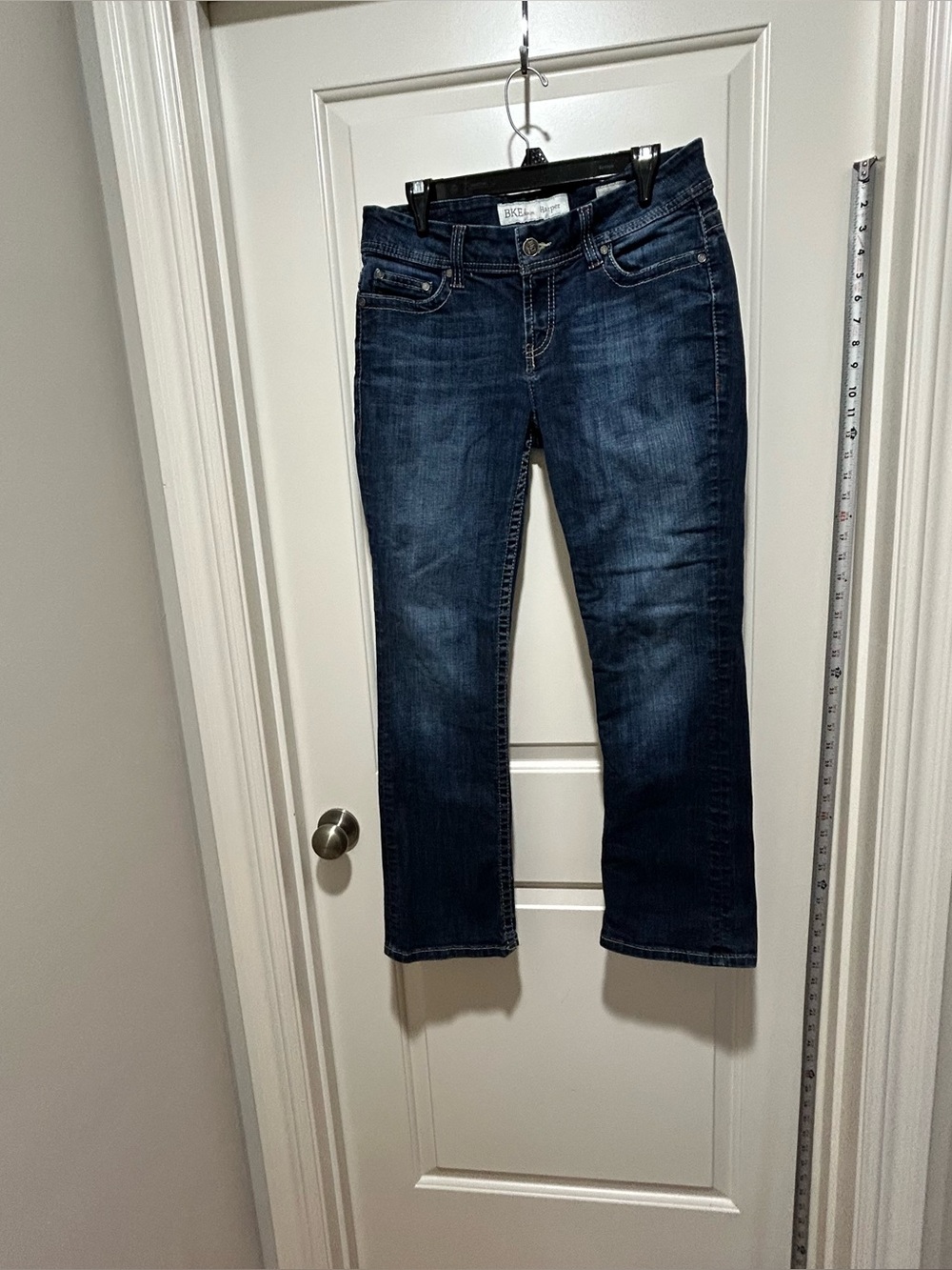 BKE “Harper” Dark Blue Boot Cut Women’s size 30 x 31 1/2 Jeans. Great brand